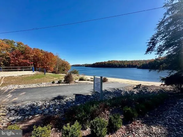 $519,900 | 700 Masters Drive, Cross Junction, VA 22625