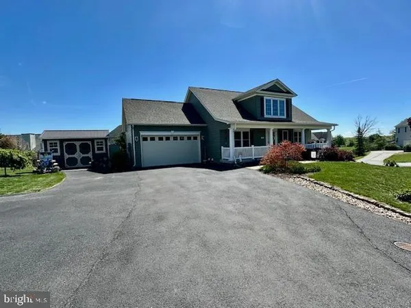 $519,900 | 700 Masters Drive, Cross Junction, VA 22625