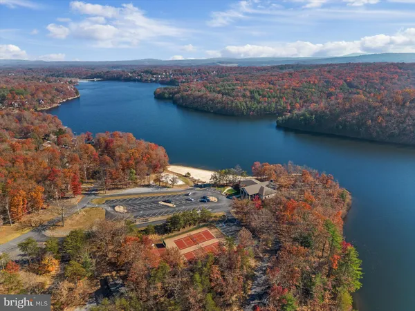 $519,900 | 700 Masters Drive, Cross Junction, VA 22625