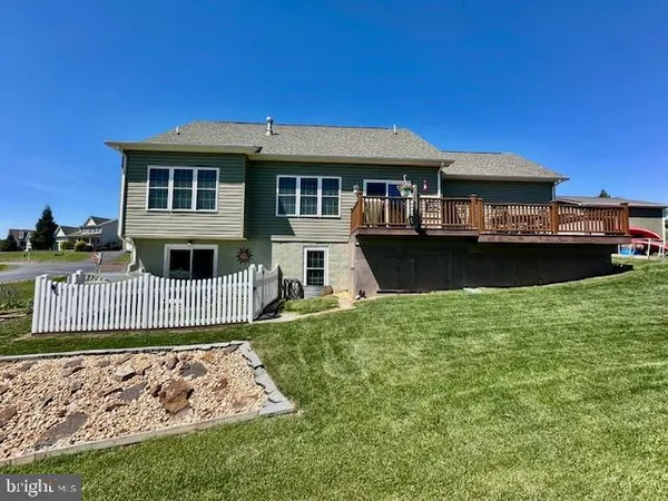 $519,900 | 700 Masters Drive, Cross Junction, VA 22625