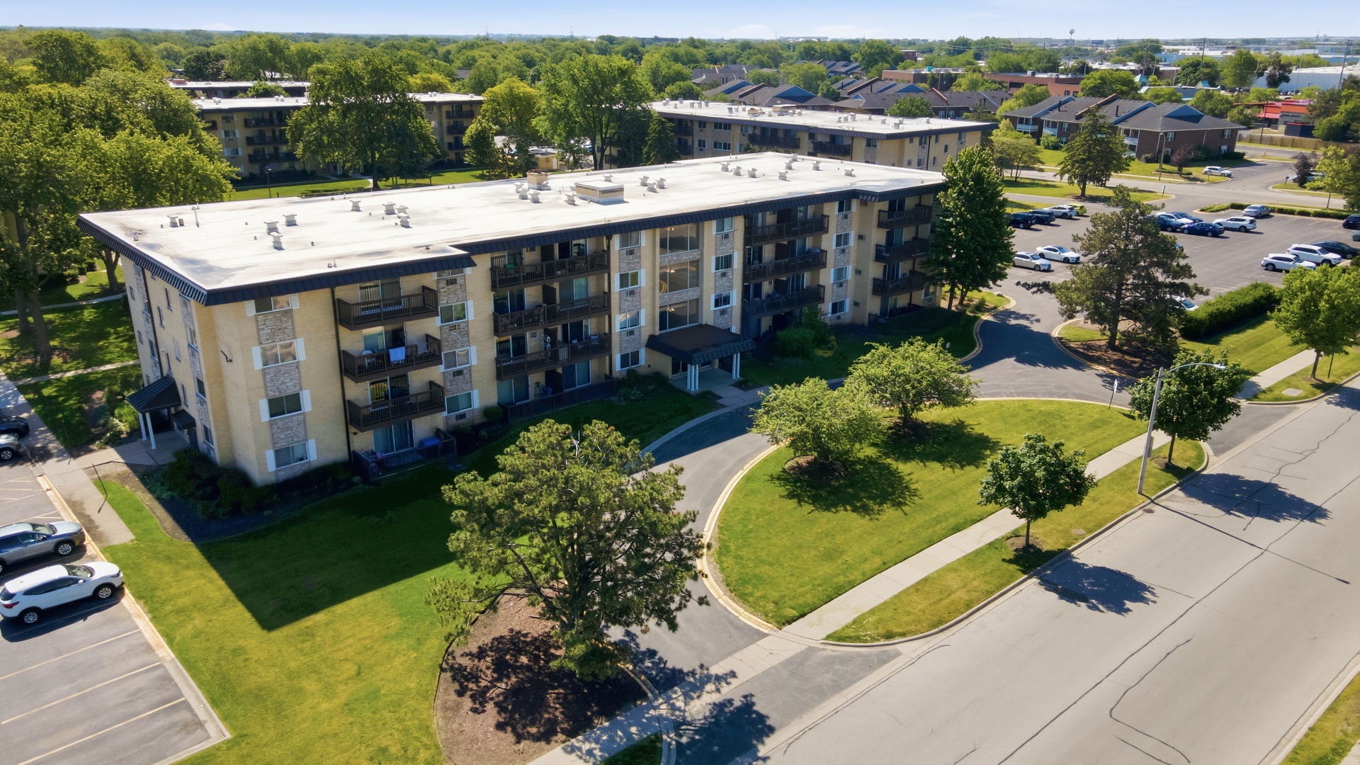 2218 South Goebbert Road, Unit 496 Arlington Heights, IL 60005 - Photo 18 of 22 Gallery Image 18