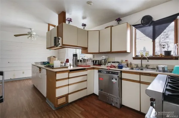 $899,000 | 715 Locust Street, Omak, WA 98841