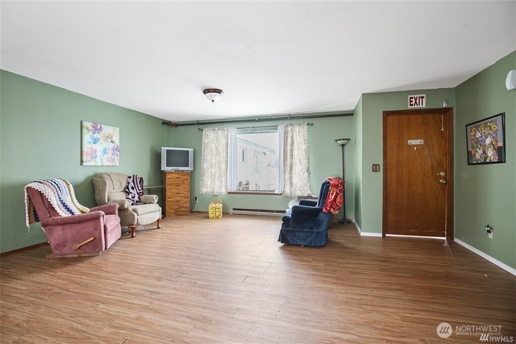 715 Locust Street Omak, WA 98841 - Photo 9 of 19