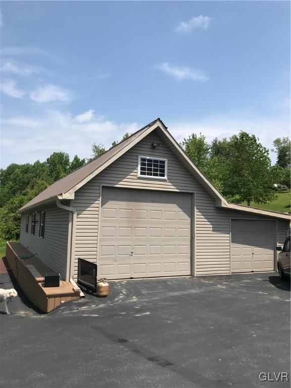 3259 High Hill Road Slatington, PA 18080 - Photo 2 of 36 Gallery Image 2