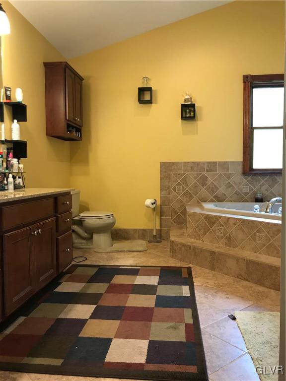 3259 High Hill Road Slatington, PA 18080 - Photo 30 of 36 First Floor Master Bath