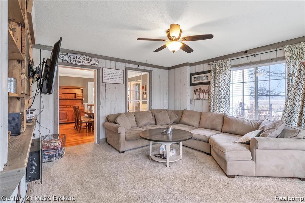 11153 West Stanley Road Flushing, MI 48433 - Photo 8 of 43