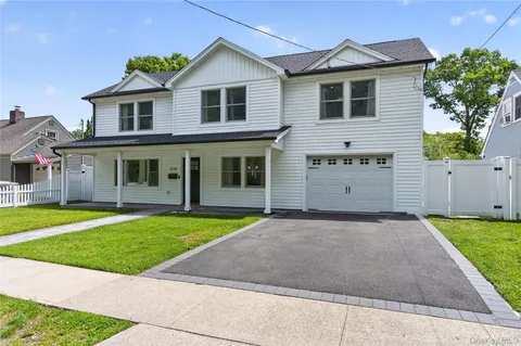 $1,100,000 | 534 Riverside Avenue, Massapequa, NY 11758