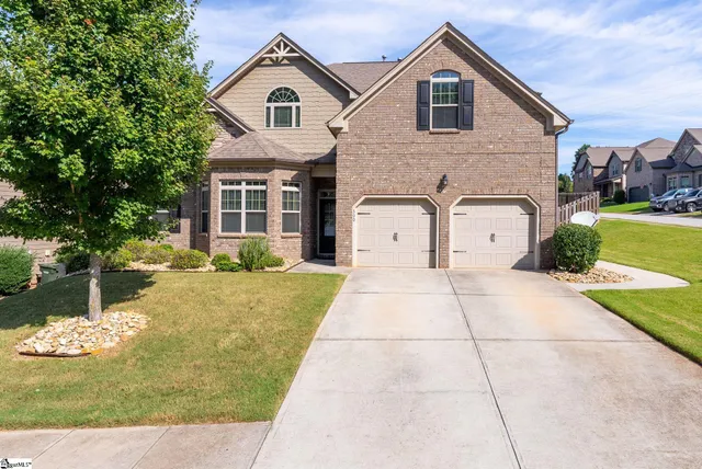$589,999 | 300 Mansfield Lane, Greer, SC 29650