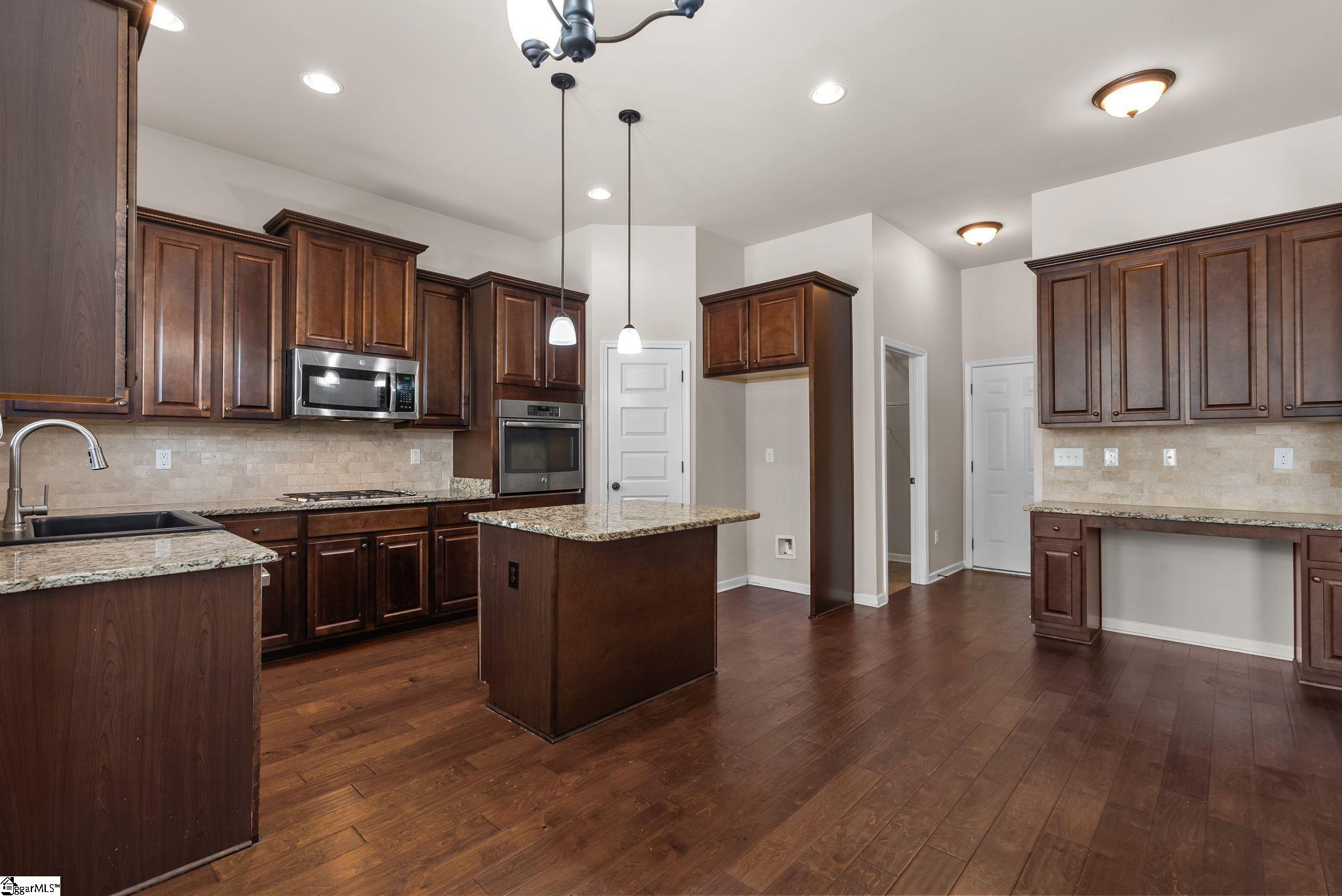 300 Mansfield Lane Greer, SC 29650 - Photo 13 of 38