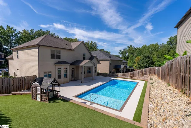 $589,999 | 300 Mansfield Lane, Greer, SC 29650