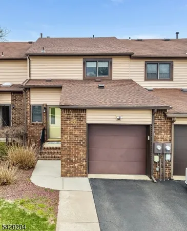 $445,000 | 37 Chelsea Circle, Flemington, NJ 08822