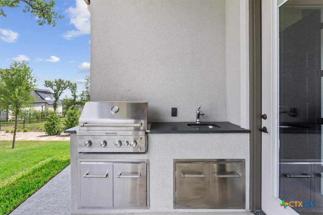 108 Scout Island Belton, TX 76513 - Photo 23 of 48 Outdoor kitchen/grill