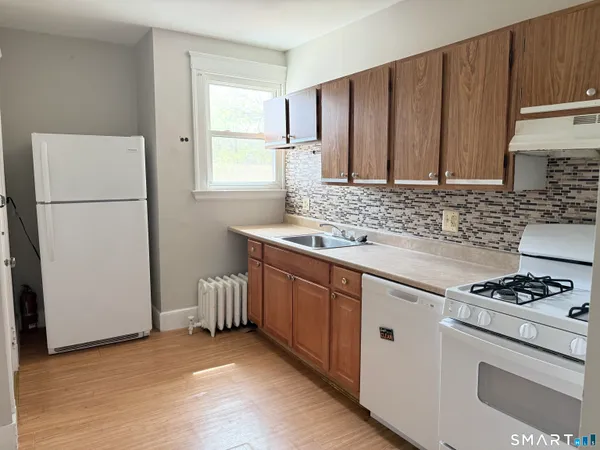 $2,800 | 804 Edgewood Avenue, Unit 2, New Haven, CT 06515