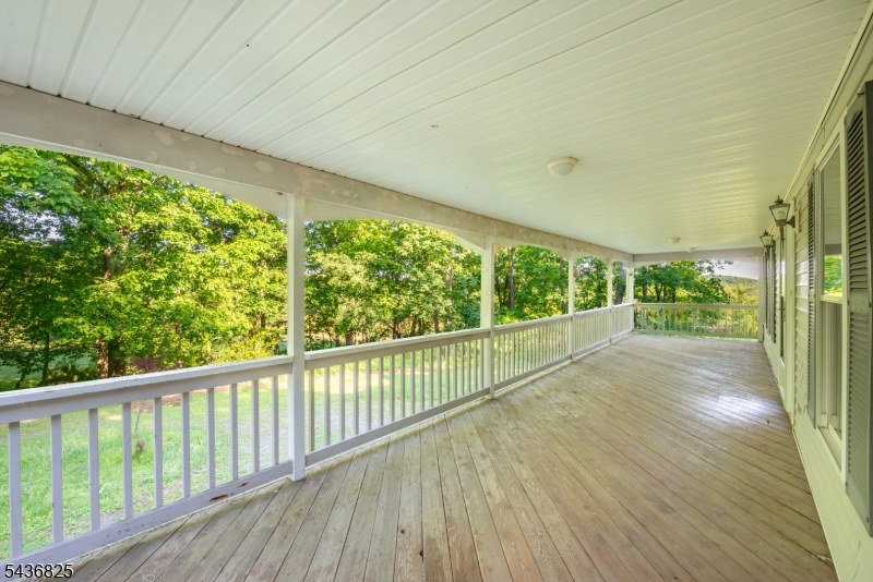 12 Sharrer Road Flemington, NJ 08822 - Photo 7 of 46