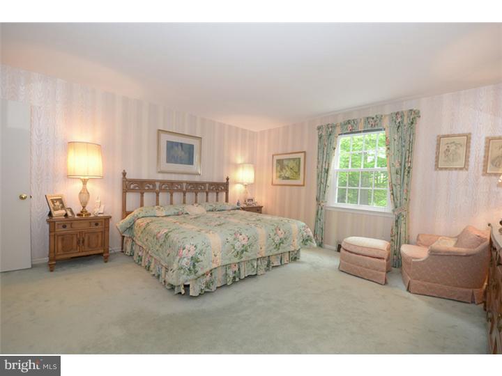 364 Strathmore Road Bryn Mawr, PA 19010 - Photo 10 of 22 Bedroom - Main