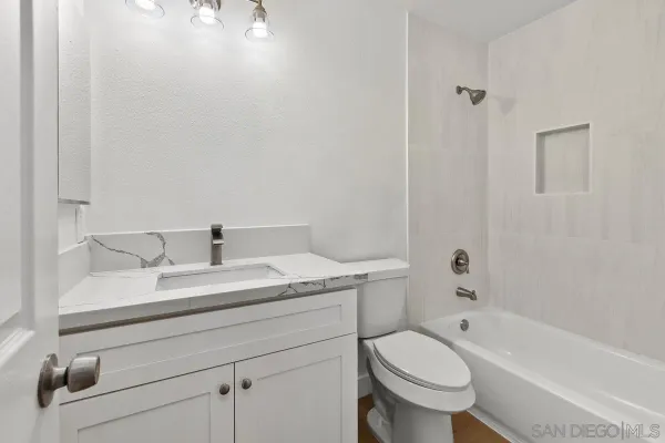$325,000 | 4230 48th Street, Unit 2, San Diego, CA 92115