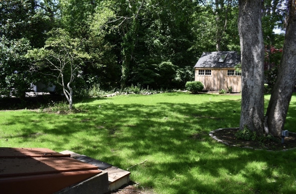 302 Bearses Way Barnstable, MA 02601 - Photo 3 of 40 Gallery Image 3