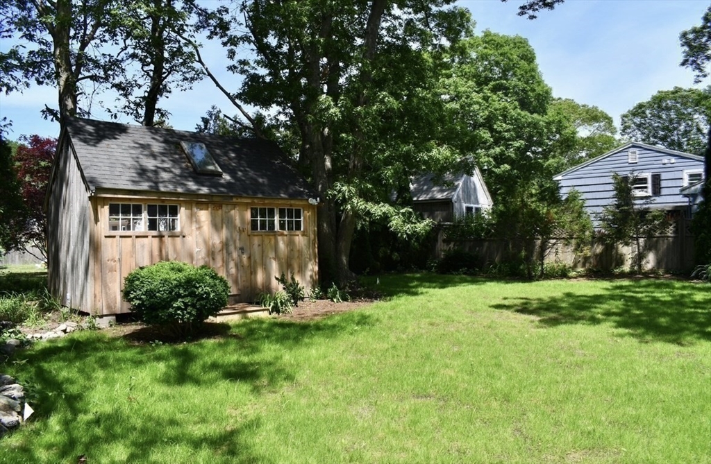 302 Bearses Way Barnstable, MA 02601 - Photo 35 of 40 Gallery Image 35