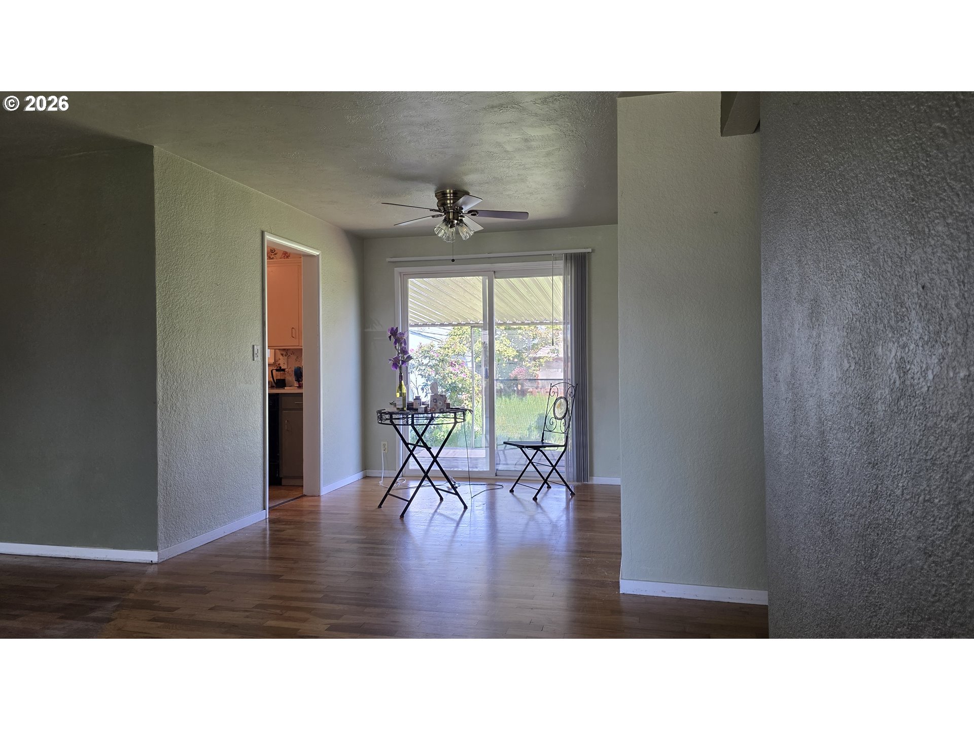 1047 Baxter Street Eugene, OR 97402 - Photo 3 of 36