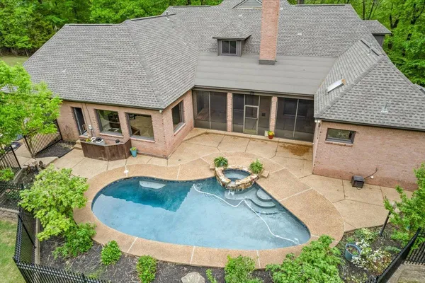 $655,000 | 9157 Gillie Cove, Bartlett, TN 38133
