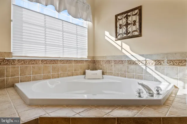 $749,900 | 10 Laurel Wood Court, Laurel Springs, NJ 08021