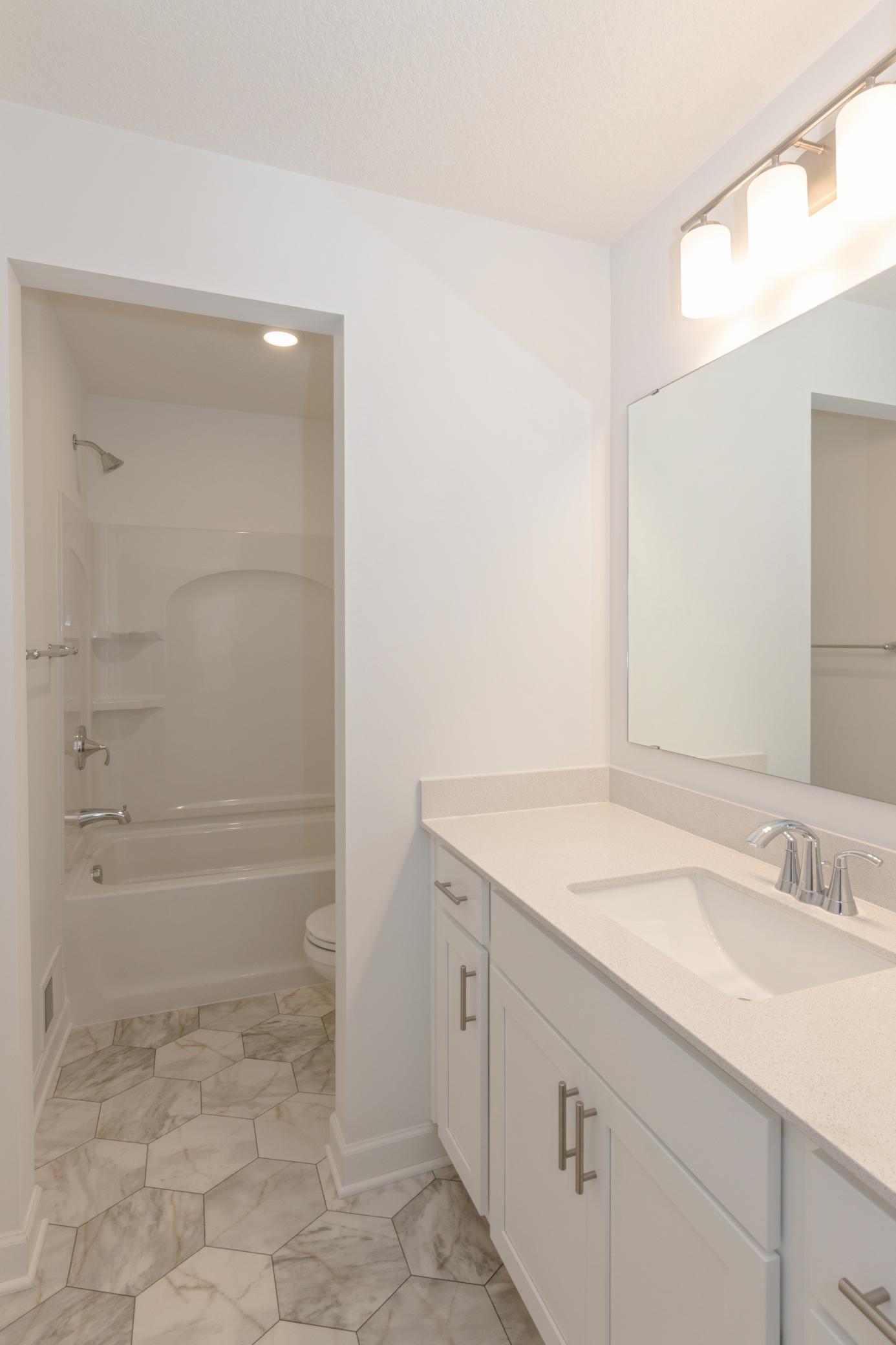 2033 Hadley Hills Drive Northeast Rochester, MN 55906 - Photo 15 of 45