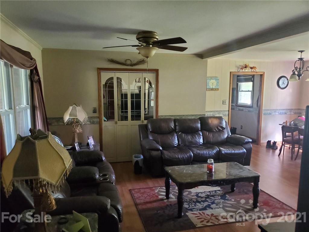 423 Bell Road Kings Mountain, NC 28086 - Photo 3 of 18 Gallery Image 3