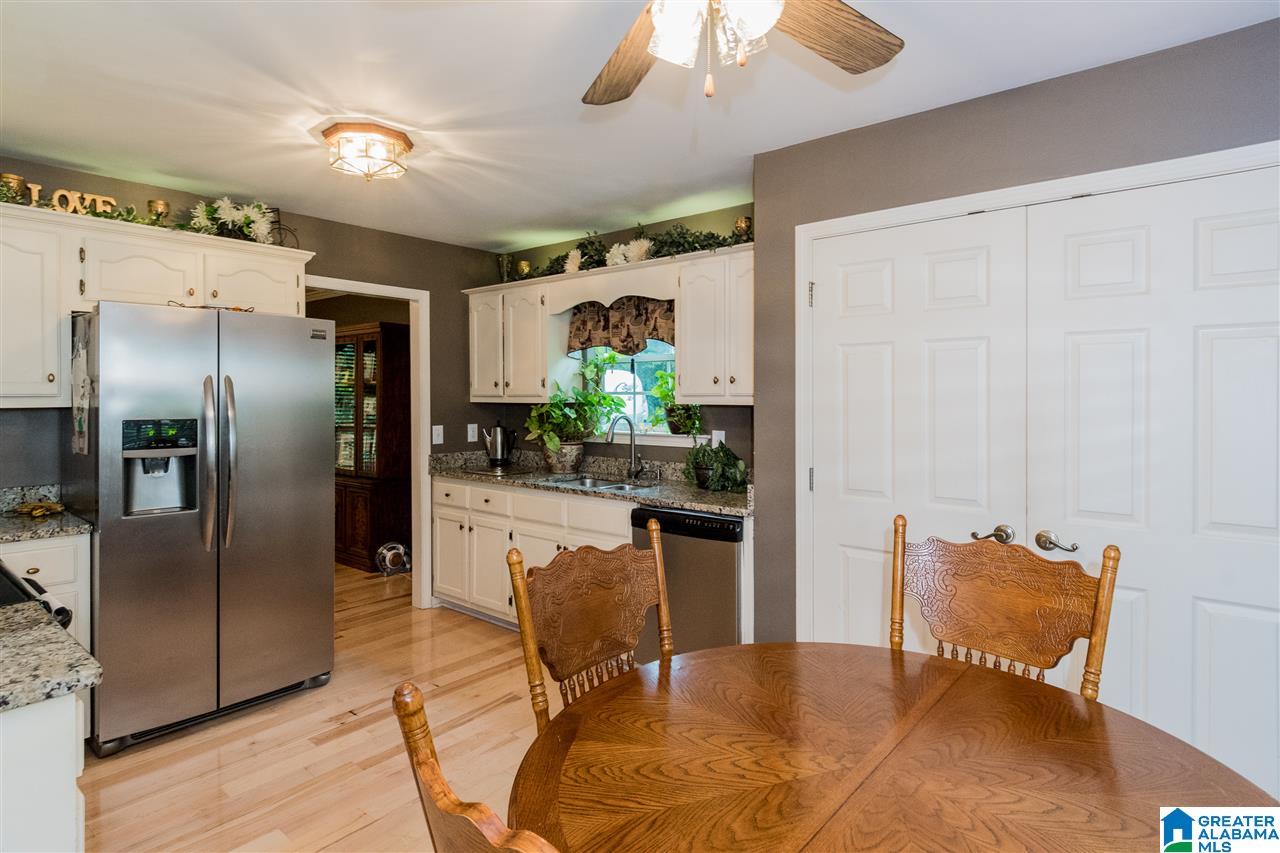 544 19th Street Calera, AL 35040 - Photo 11 of 33