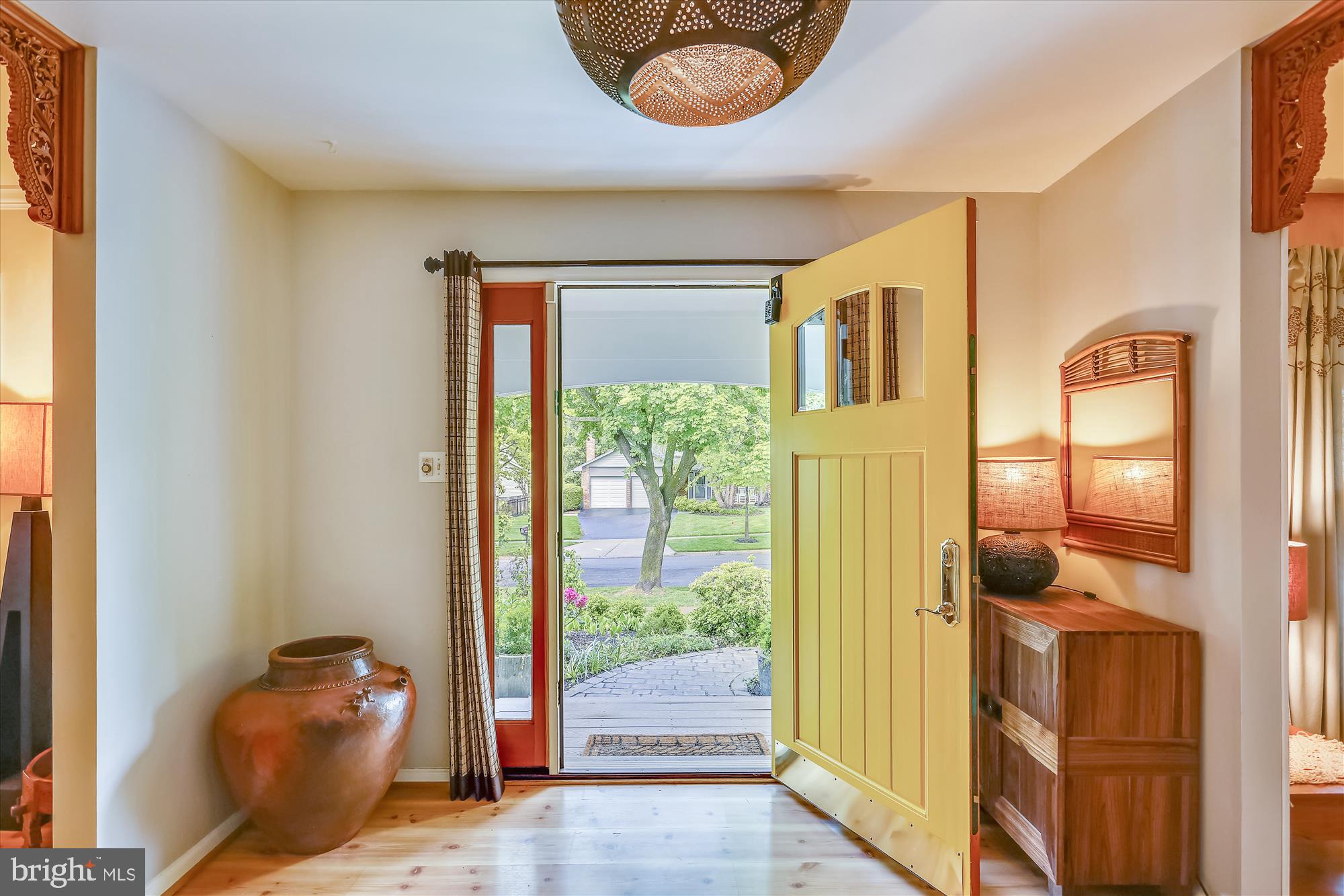 1755 Glastonberry Road Potomac, MD 20854 - Photo 15 of 100
