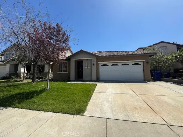 $3,200 | 15535 Caroline Street, Fontana, CA 92336