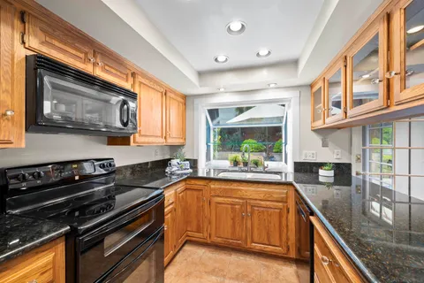 $1,699,000 | 4555 Robbins Street, San Diego, CA 92122