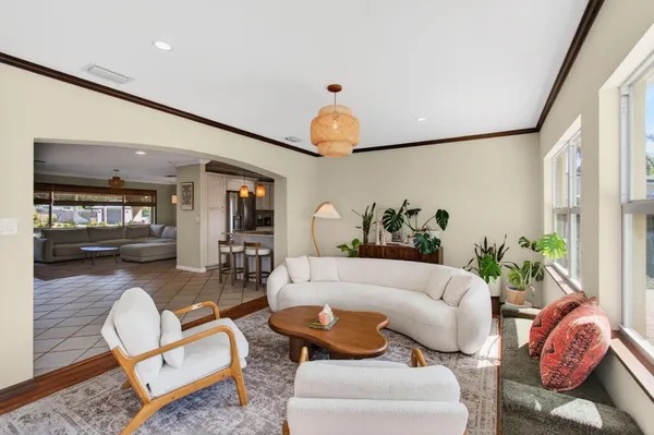 $6,600 | 301 Southeast 8th Avenue, Deerfield Beach, FL 33441