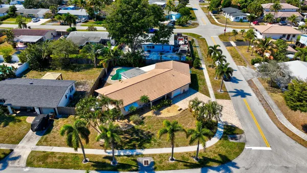 $6,600 | 301 Southeast 8th Avenue, Deerfield Beach, FL 33441
