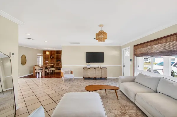 $6,600 | 301 Southeast 8th Avenue, Deerfield Beach, FL 33441
