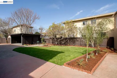 $1,095,000 | 1321 Pearl Street, Alameda, CA 94501