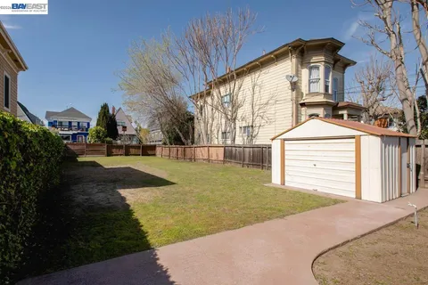 $1,095,000 | 1321 Pearl Street, Alameda, CA 94501