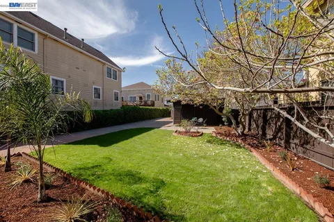 $1,095,000 | 1321 Pearl Street, Alameda, CA 94501