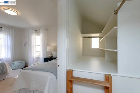 $1,095,000 | 1321 Pearl Street, Alameda, CA 94501