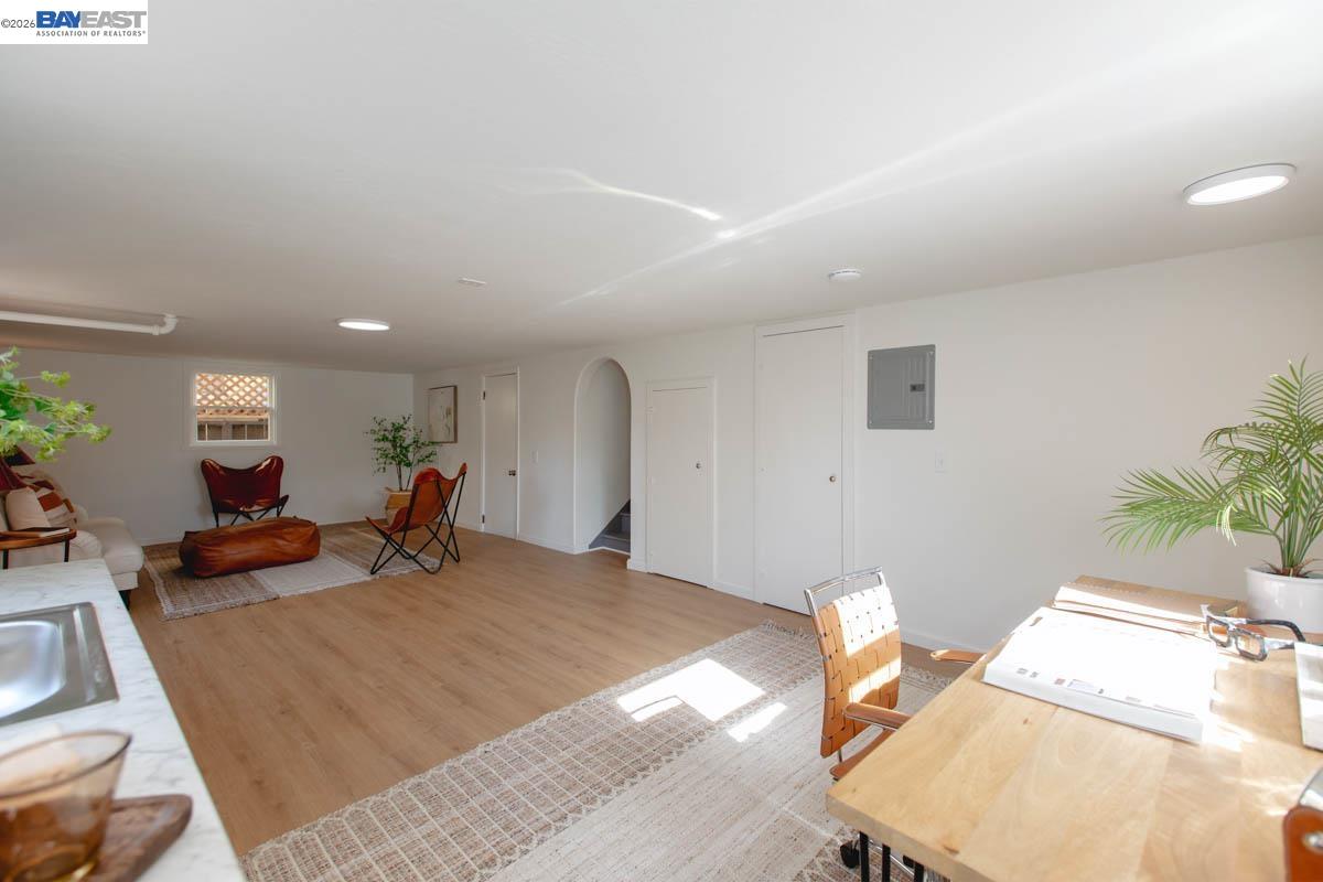 1321 Pearl Street Alameda, CA 94501 - Photo 7 of 45