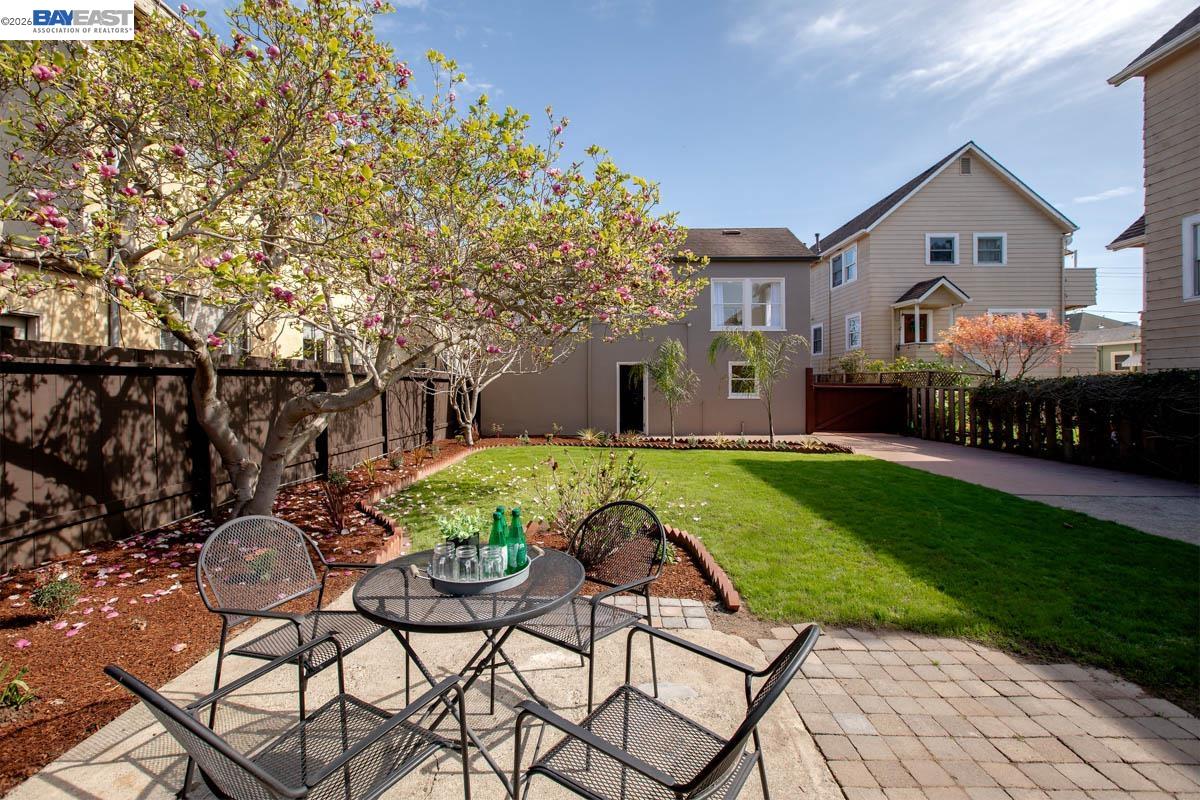 1321 Pearl Street Alameda, CA 94501 - Photo 9 of 45