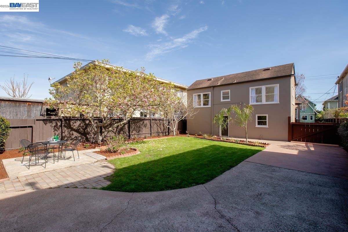 1321 Pearl Street Alameda, CA 94501 - Photo 10 of 45
