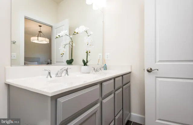 $555,000 | 6113 Camerons Ferry Drive, Haymarket, VA 20169