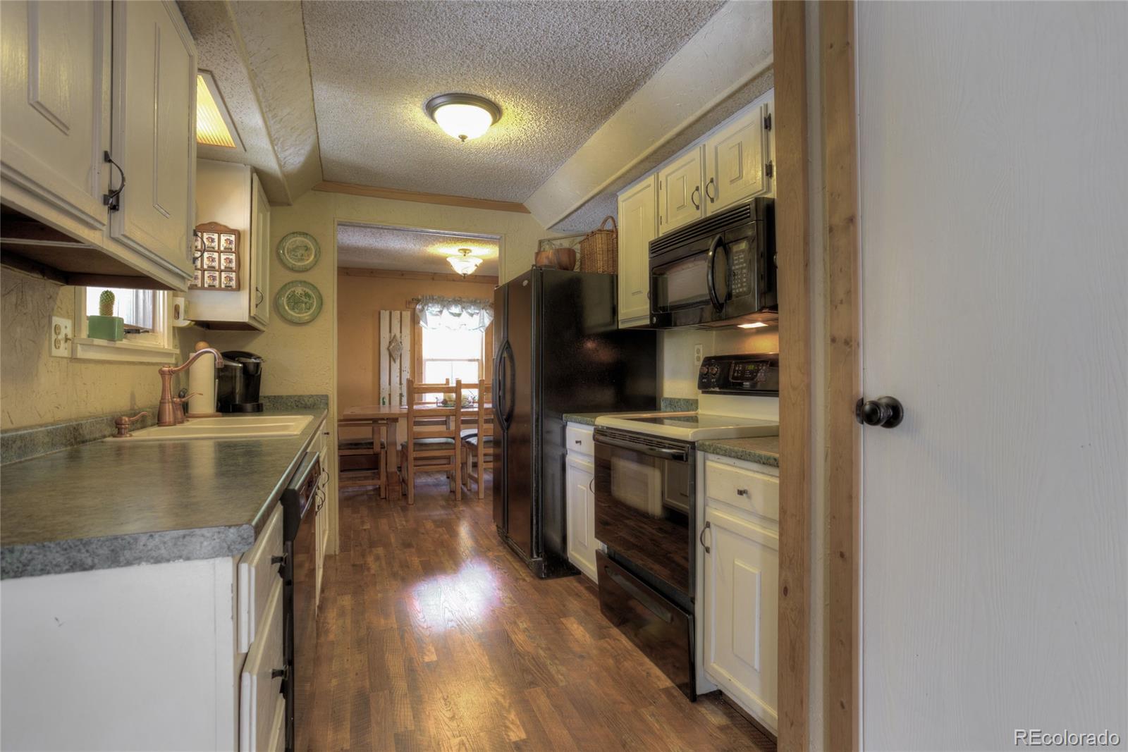 8431 South Warhawk Road Conifer, CO 80433 - Photo 10 of 29 Gallery Image 10