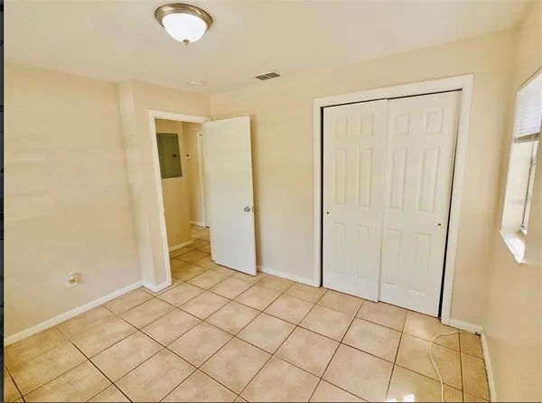 $1,799 | 10011 North 23rd Street, Tampa, FL 33612