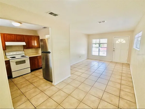 $1,799 | 10011 North 23rd Street, Tampa, FL 33612