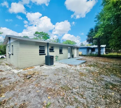 $1,799 | 10011 North 23rd Street, Tampa, FL 33612