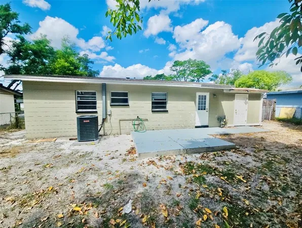 $1,799 | 10011 North 23rd Street, Tampa, FL 33612