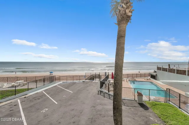 a view of a terrace with city view