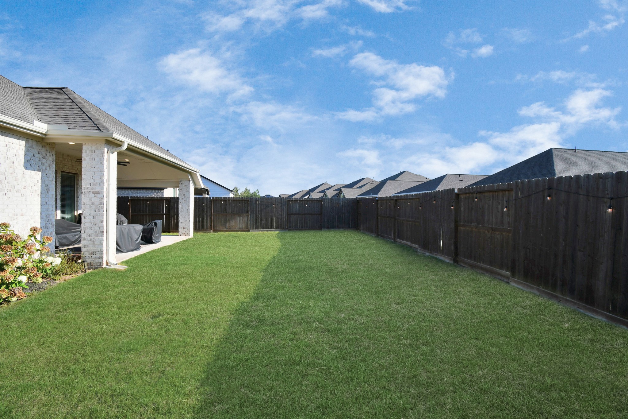 10522 Rigel Rdg Way Richmond, TX 77406 - Photo 35 of 41 a view of a backyard