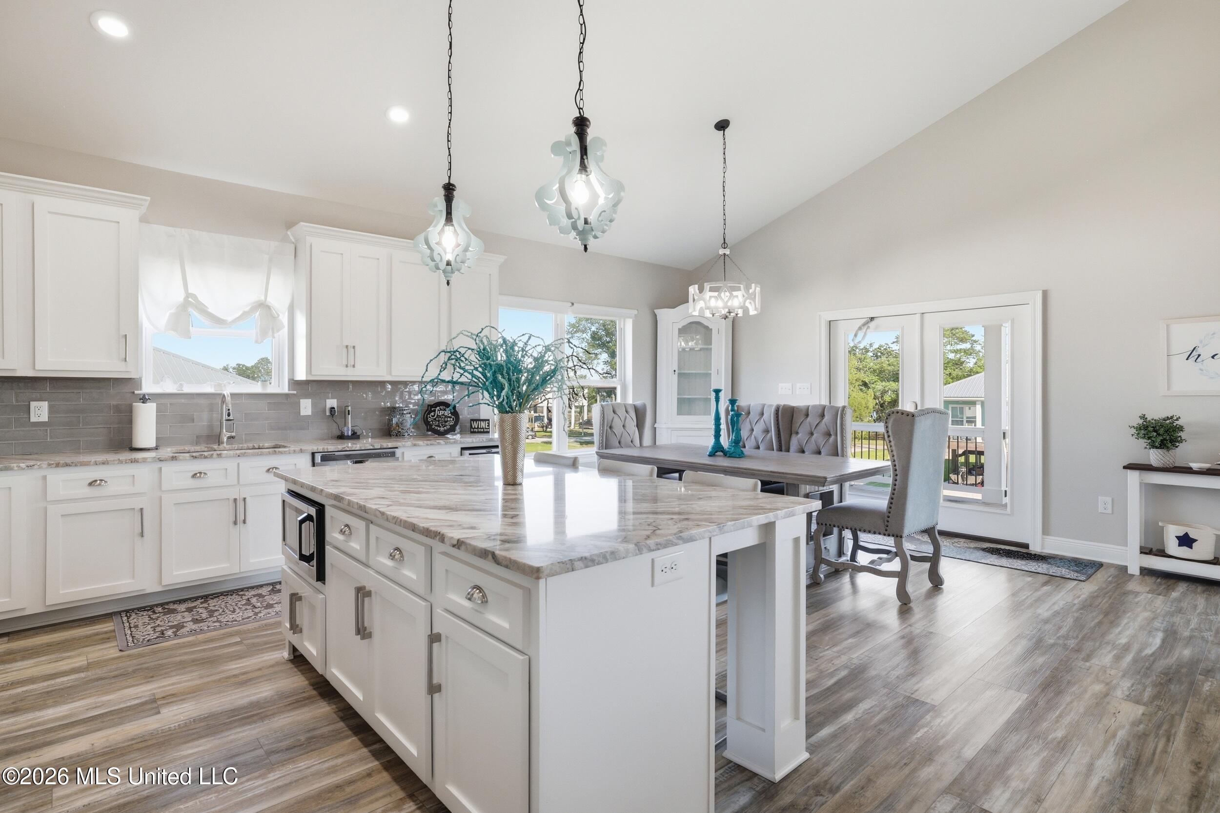 10093 East Shorecrest Road Biloxi, MS 39532 - Photo 18 of 56 31_r6__5296
